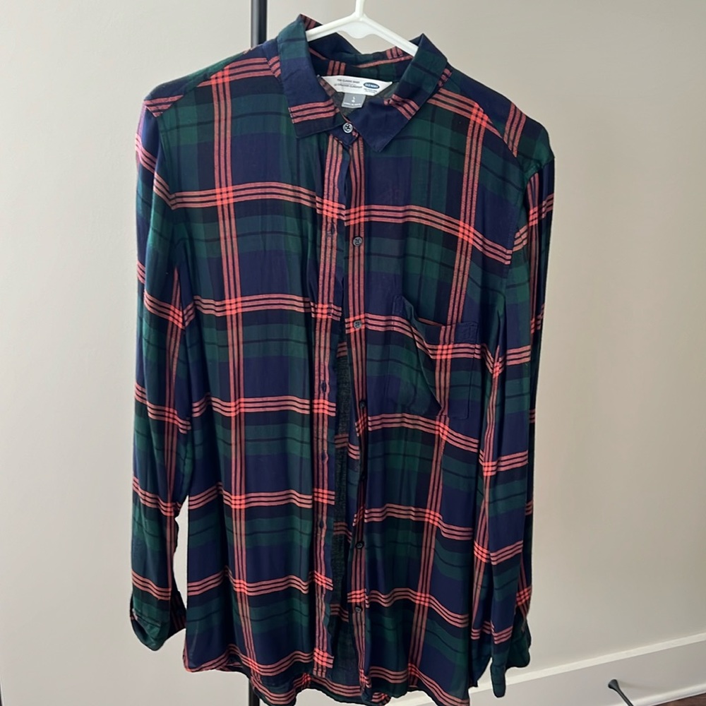 Old Navy green plaid shirt